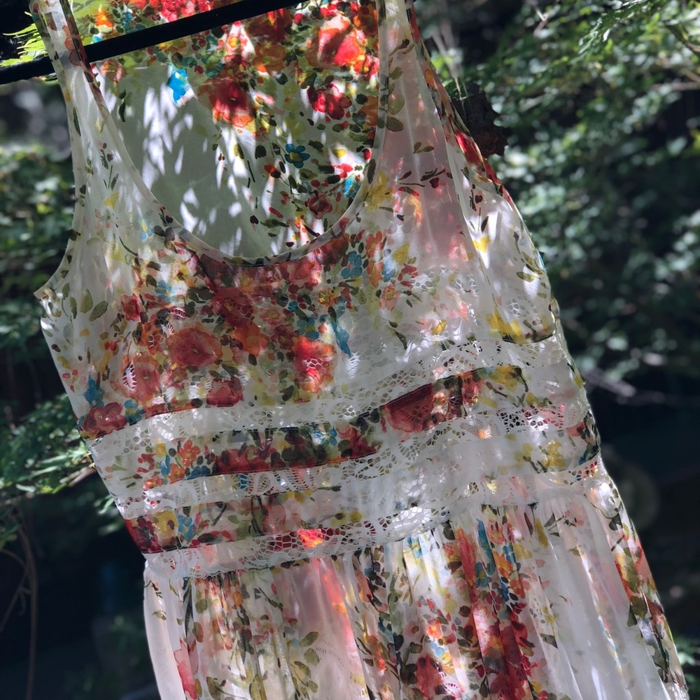 Love Stitch | Floral Chiffon & Lace Dress/Tunic - Picture 5 of 8